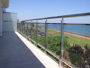 Балконные перегородки из силикатного стекла