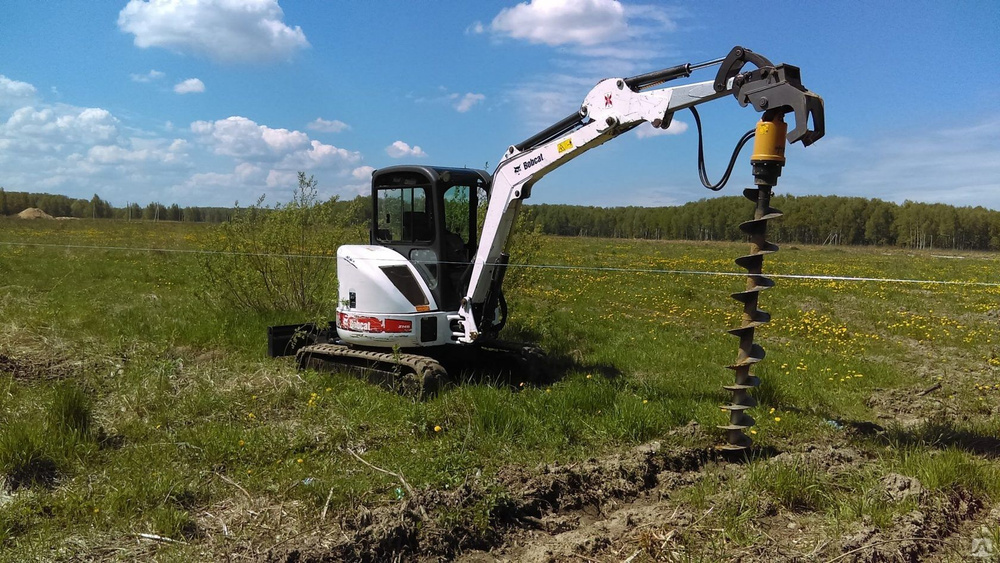 Бурение отверстий под столбы, фундамент гидробуром (мини-экскаватор с ...