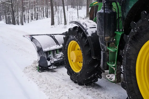 Аренда снегоуборочной техники су 2.1 ом на базе трактора беларус мтз 82.1