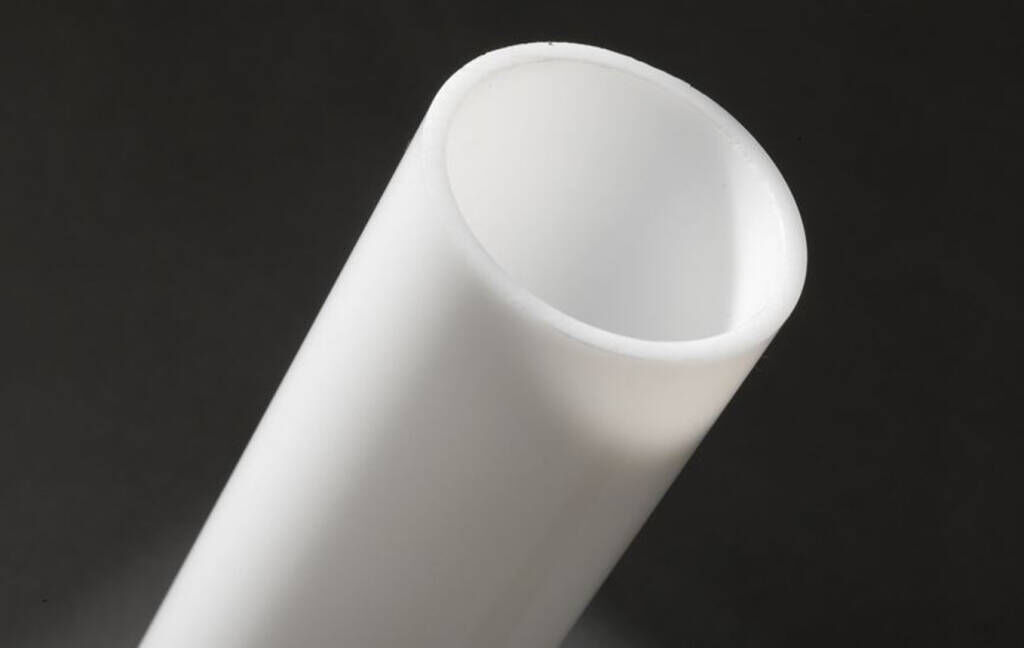 Труба поликарбонатовая молочная 20х2 мм