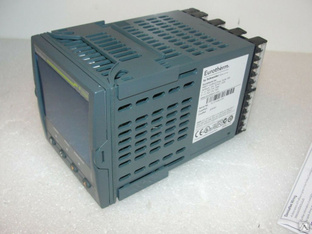 Eurotherm 2132 интеллектуальный программированный регулятор температуры 
