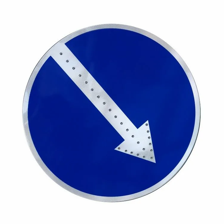 Знак дорожный светодиодный диаметр 900 мм светодиоды расположены по стрелке знака, 12 В