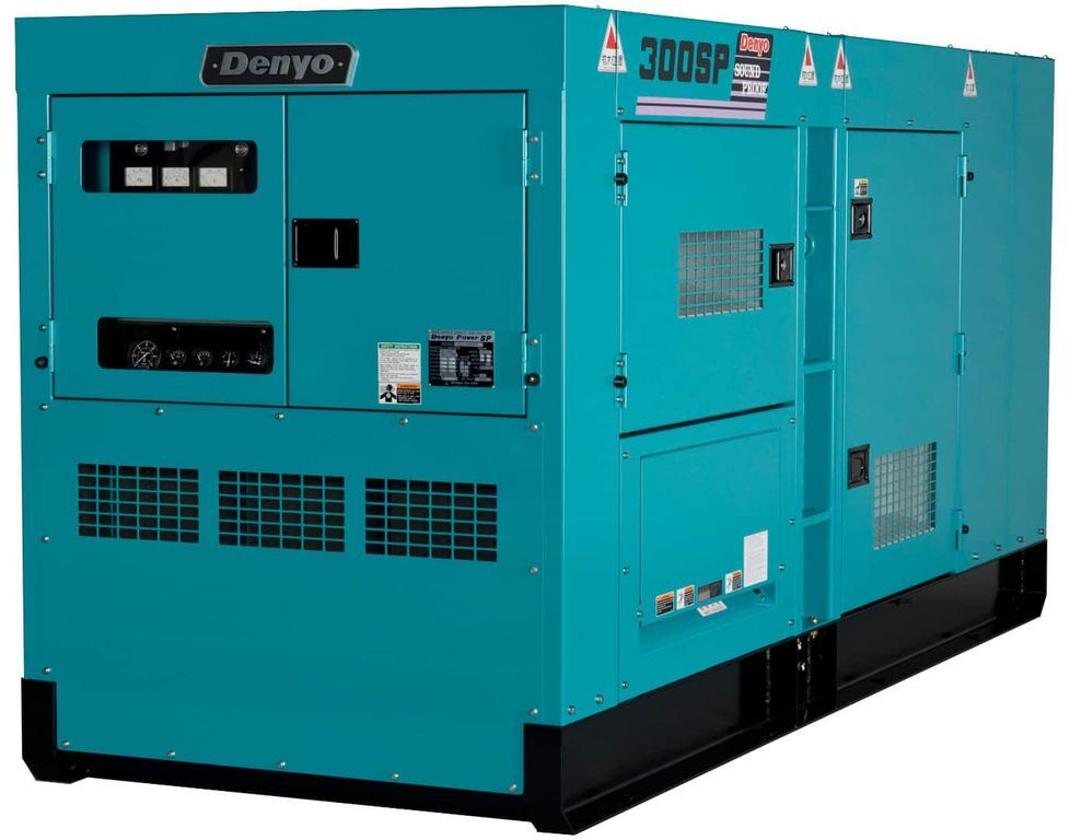 Дизельный генератор Denyo DCA-300SPK3 мощностью 216 кВт