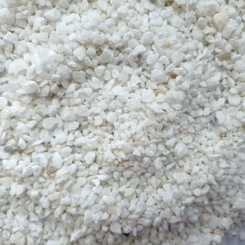 Мраморный песок (крошка) СМ 1,5-3,0 мм, мешок 25 кг