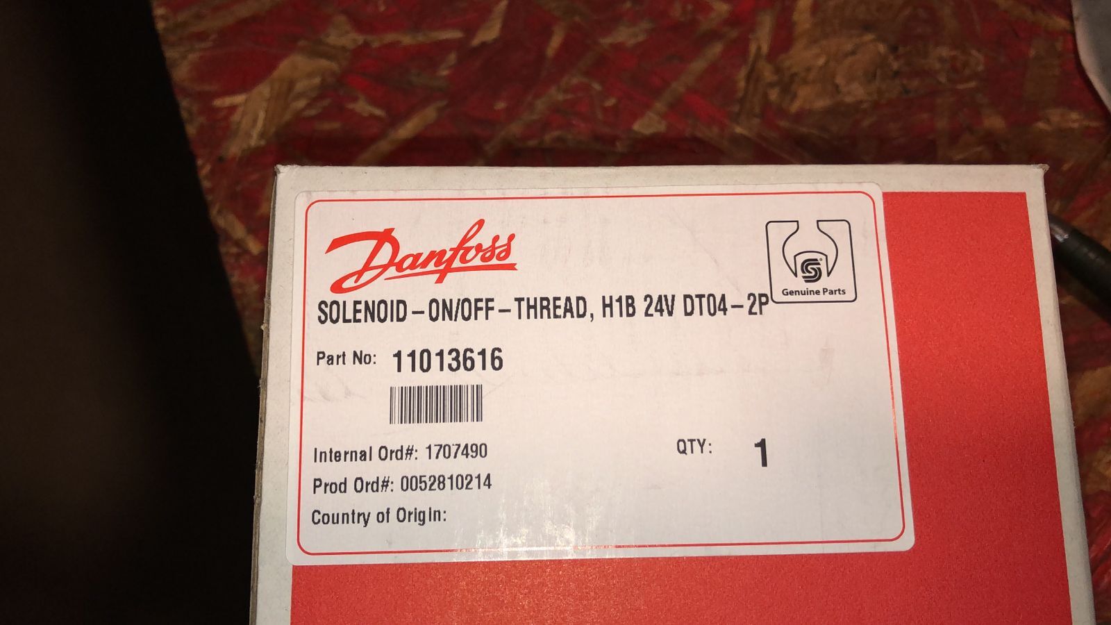 Соленоид 11013616 SOLENOID-ON/OFF-THREAD H1B 24V DT04-2P Danfoss Зауэр ...