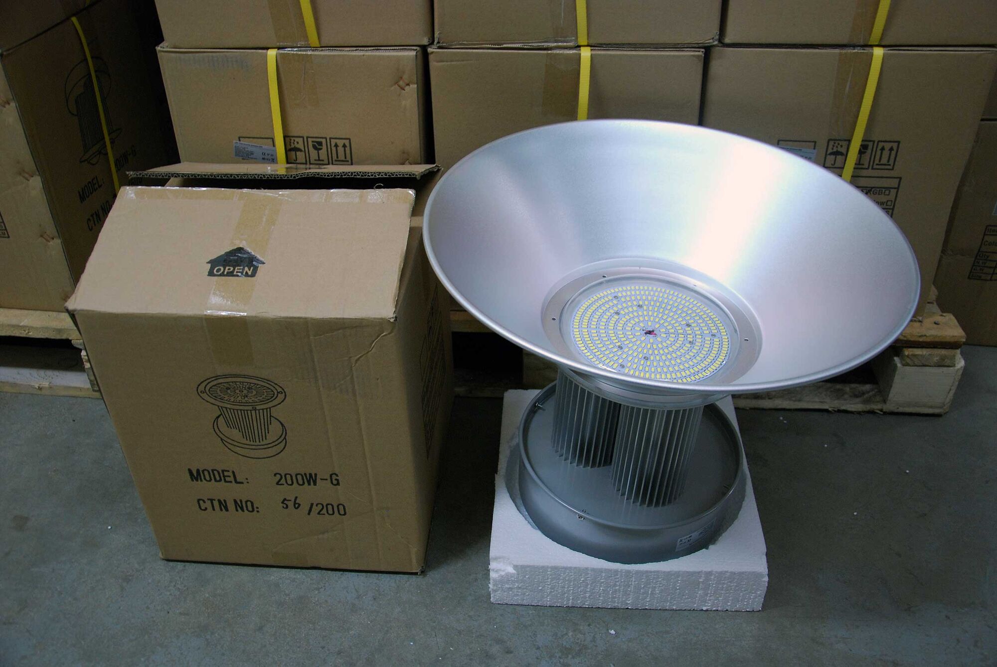 Светодиодный промышленный светильник типа "колокол" 200 Вт SMD suntek